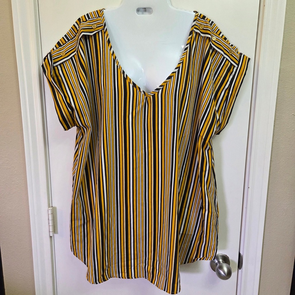 Speed Limit MPH Womens 2X Yellow Black Striped V-Neck Blouse Shoulder Button Tab